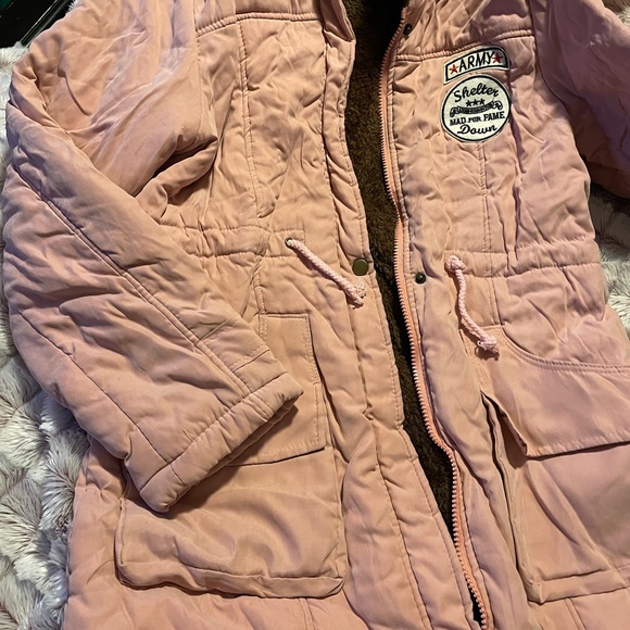 Coat, lined new no tags - Picture 3 of 4